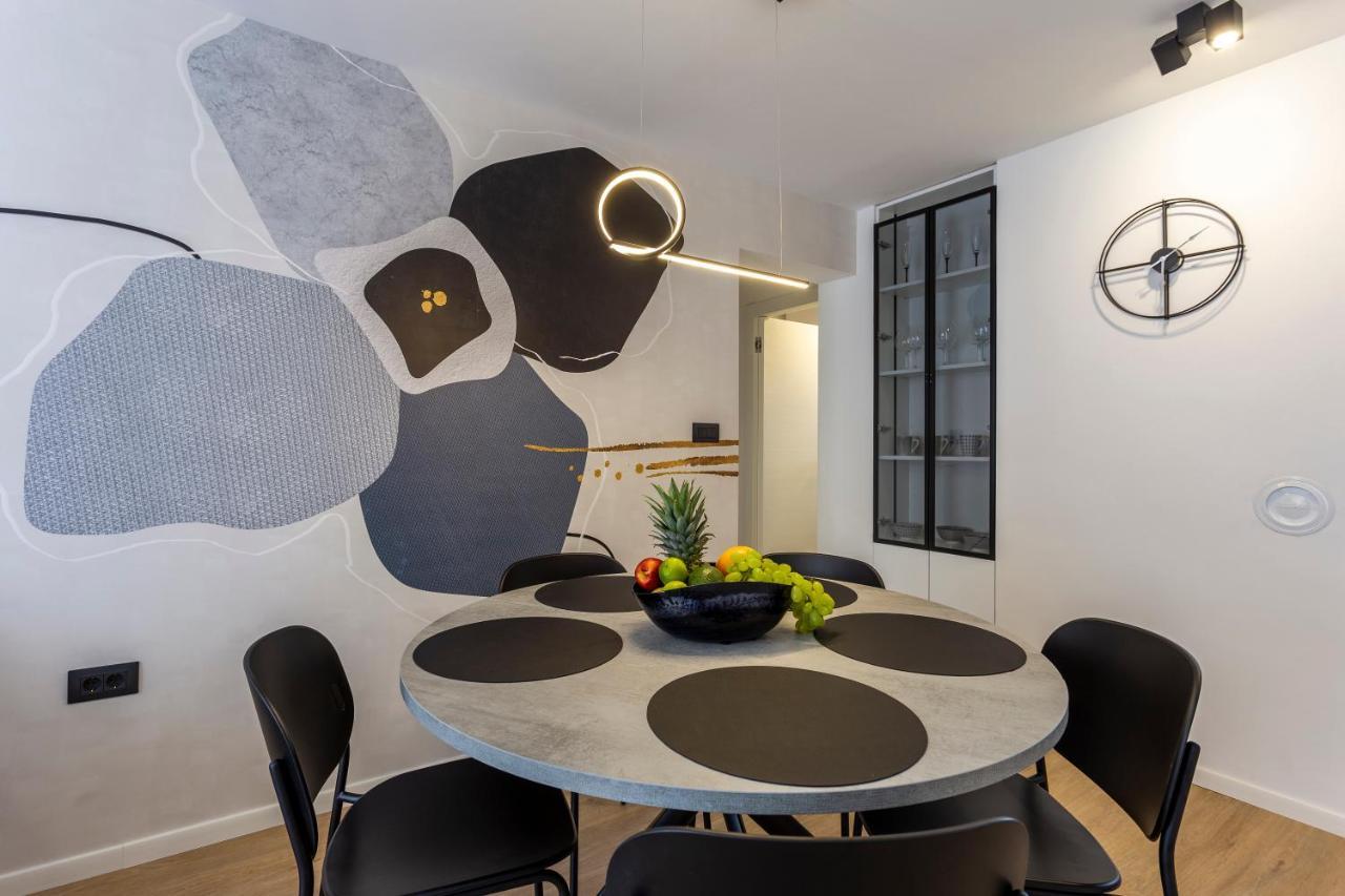 Apartman Izis Centar Pule Pula Exterior foto